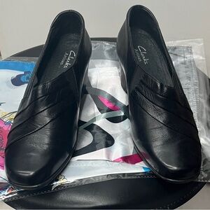 Clarks Artisan Black Leather Pumps